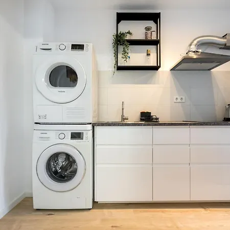 Breeze I One Bedroom Near Medicover Pipera Бухарест