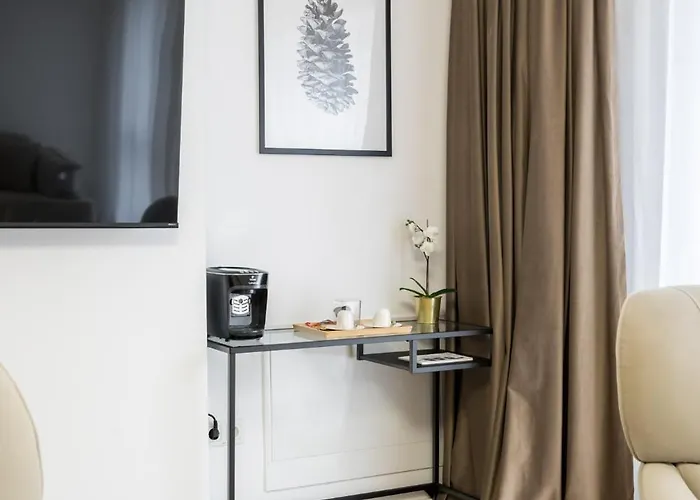 Breeze I One Bedroom Near Medicover Pipera Апартаменти