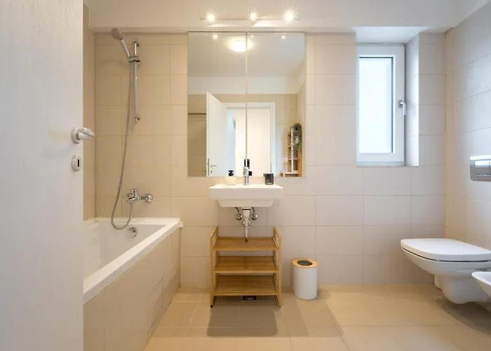 Breeze I One Bedroom Near Medicover Pipera Бухарест