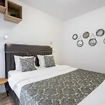 Breeze I One Bedroom Near Medicover Pipera * Бухарест