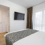 Breeze I One Bedroom Near Medicover Pipera Апартаменти Бухарест