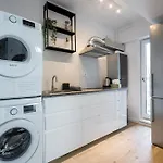 Breeze I One Bedroom Near Medicover Pipera Апартаменти Бухарест
