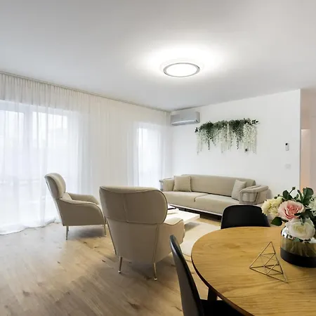 Breeze I One Bedroom Near Medicover Pipera