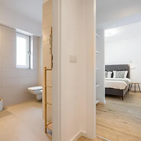 Breeze I One Bedroom Near Medicover Pipera Apartmán *